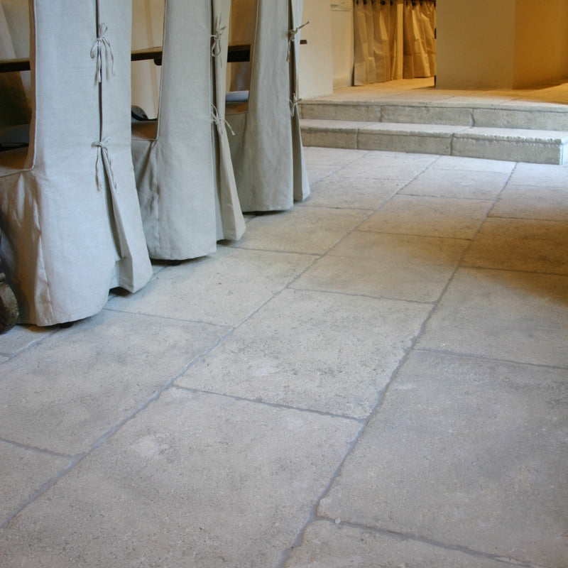 Genuine Antique Blonde Barr Limestone | Rustik Limestone Genuine Reclaimed Beige Floor Tile