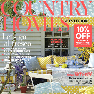 Country Homes & Interiors - July 2025. Cottage Comfort.