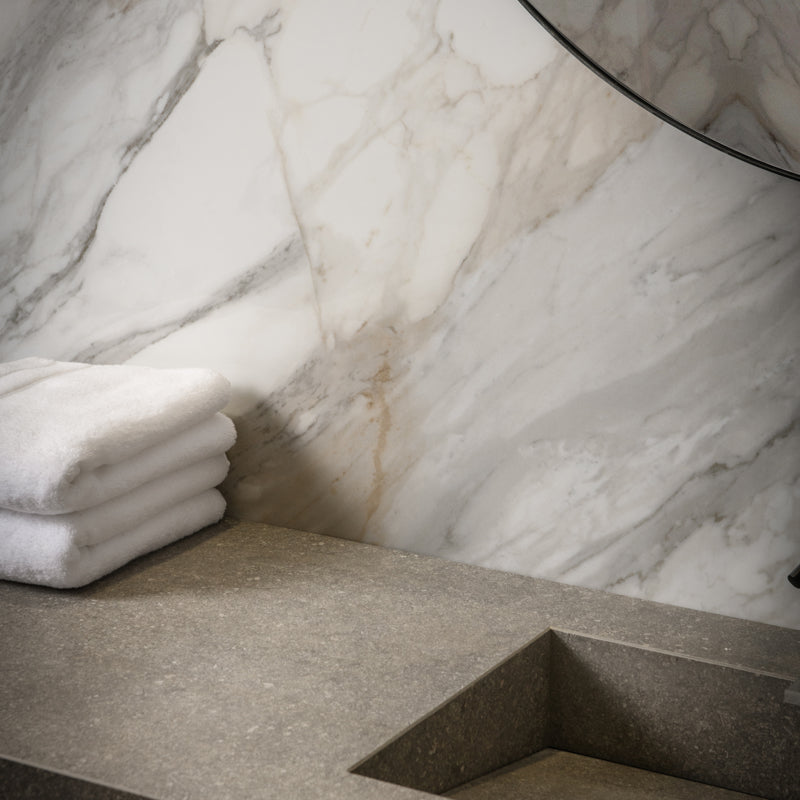 Massa D'Oro Bookmatch A Grande - Marble Effect Porcelain
