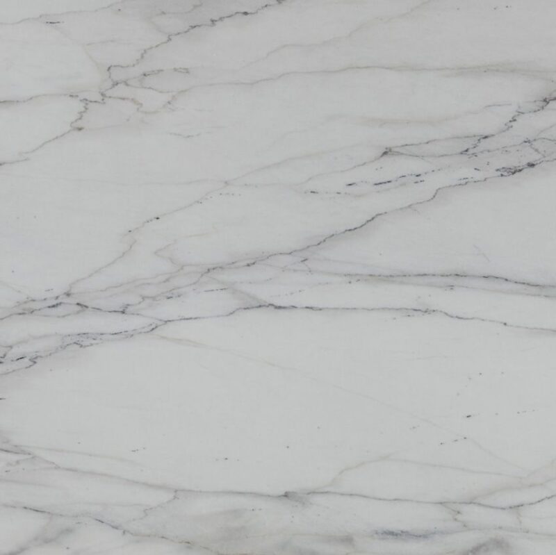 Lapicida Calacatta Lincoln marble is suitable for bathrooms, wet rooms and swimming pools