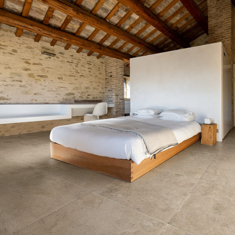 Med Stone Byblos bedroom - Lapicida