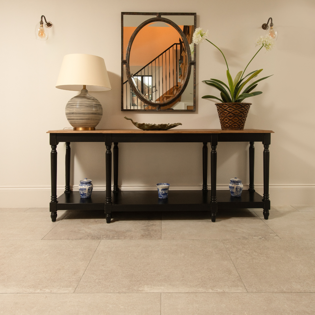 Lapicida Danby Grange hallway with porcelain stone tiles, perfect for high traffic interiors